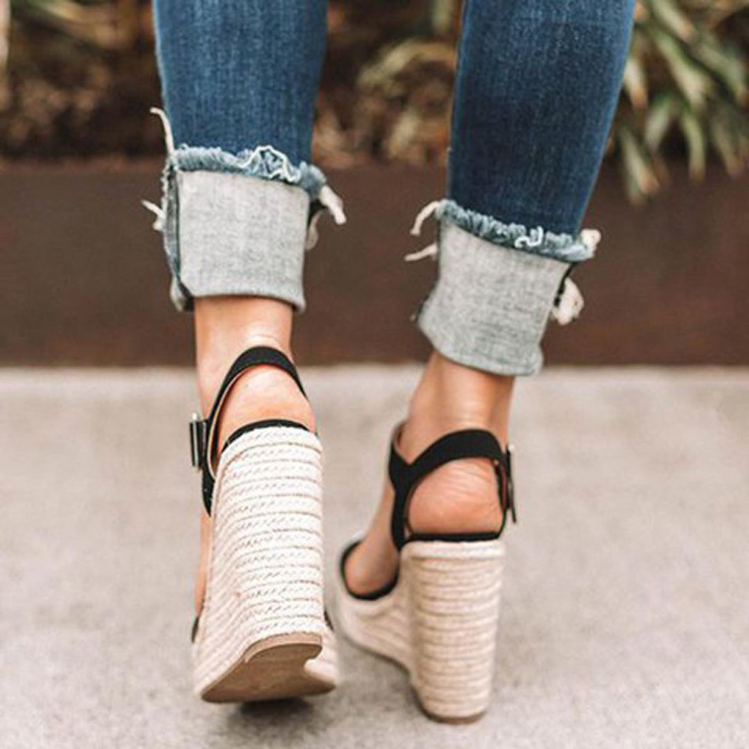 Sandales Compensées avec Bride Boucle pour Femmes