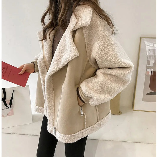 Manteau en peau lainée pour femme
