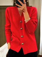 Cardigan Femme en Maille à Boutons Cœur - Emilia Lane