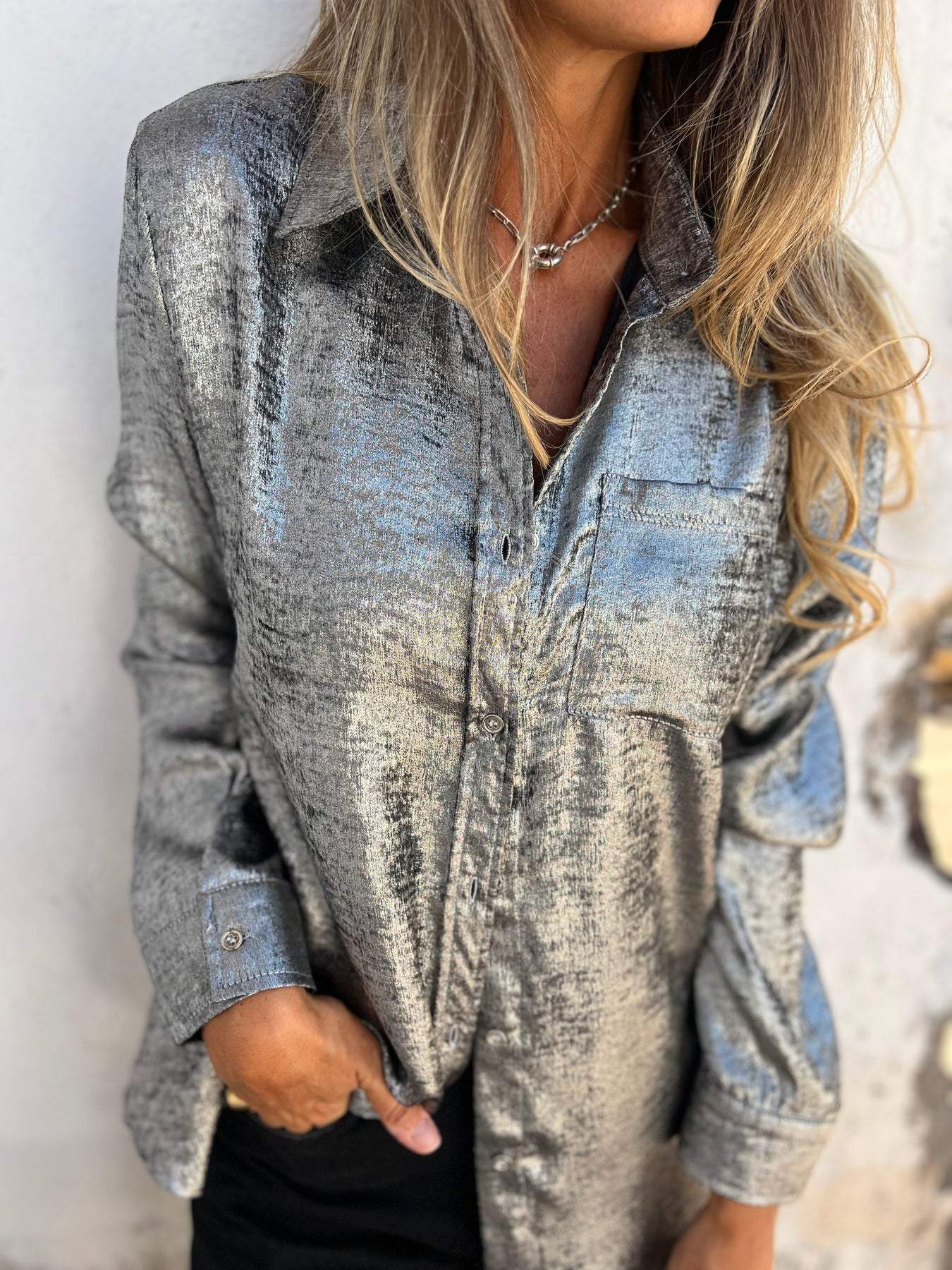 Chemise en daim décontractée à col tailleur pour femmes - Emilia Lane