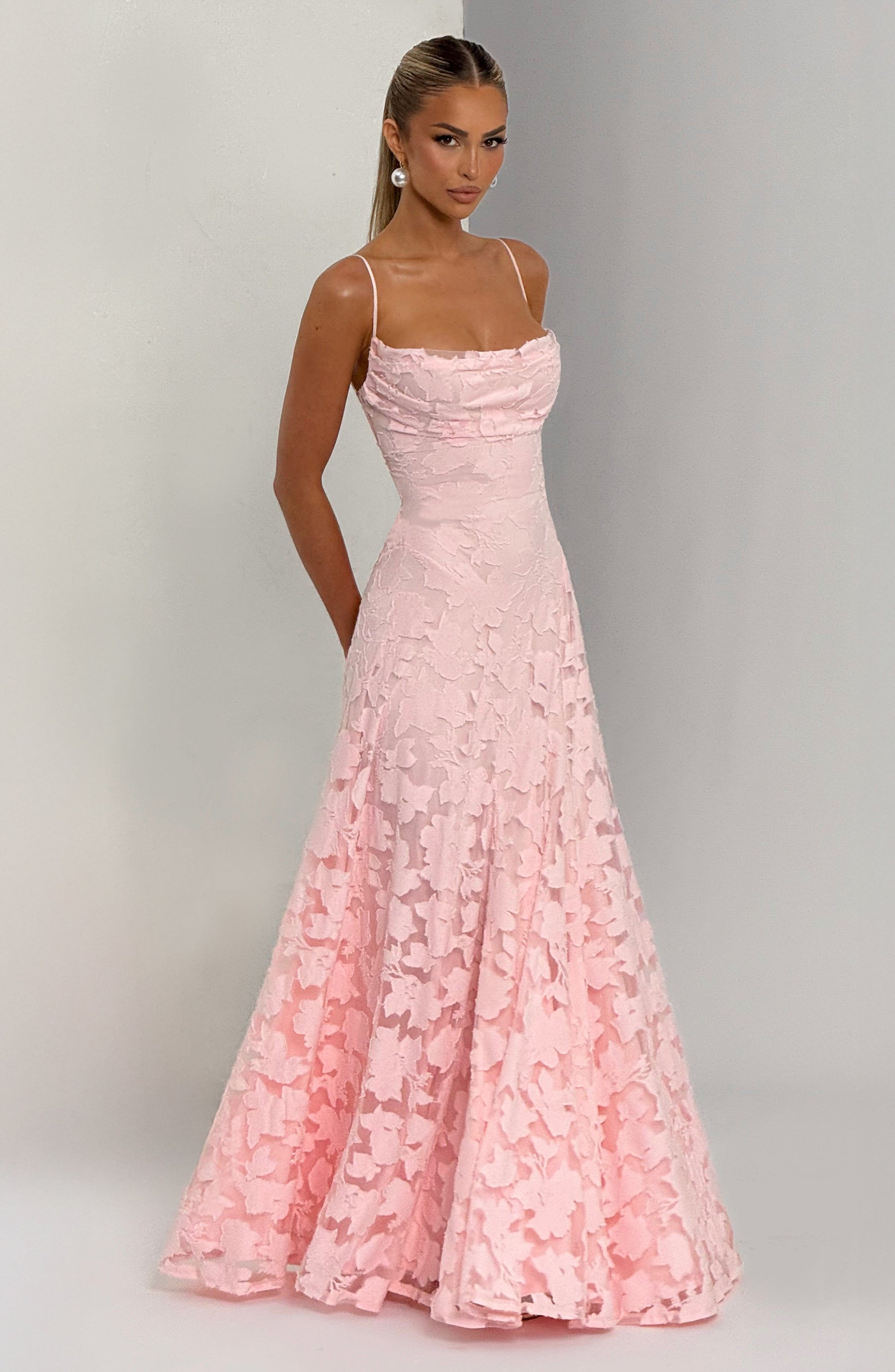 Robe Longue Drapée à Motif Floral avec Bretelles pour Femme | Idéale pour les Sorties