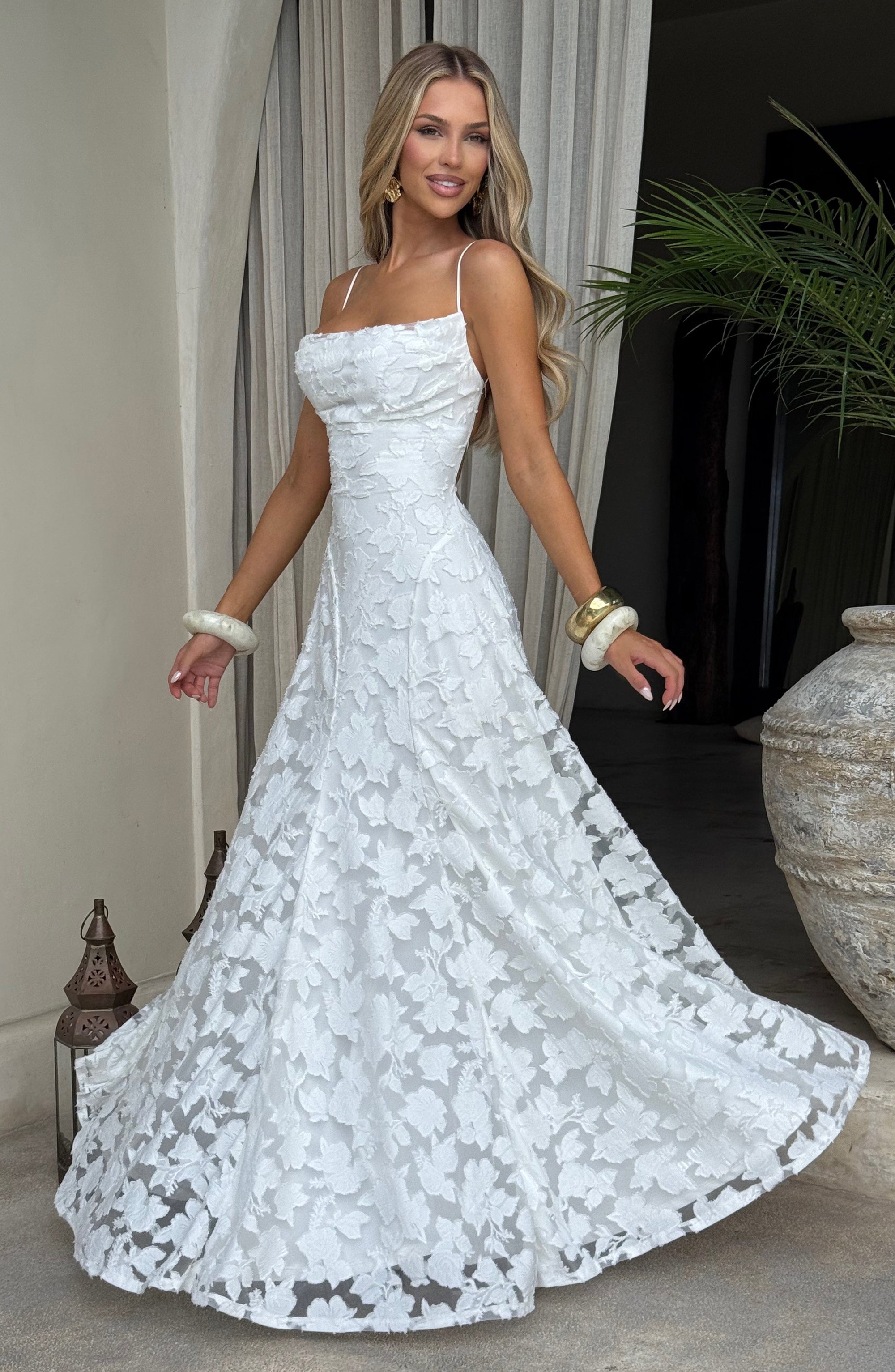 Robe Longue Drapée à Motif Floral avec Bretelles pour Femme | Idéale pour les Sorties