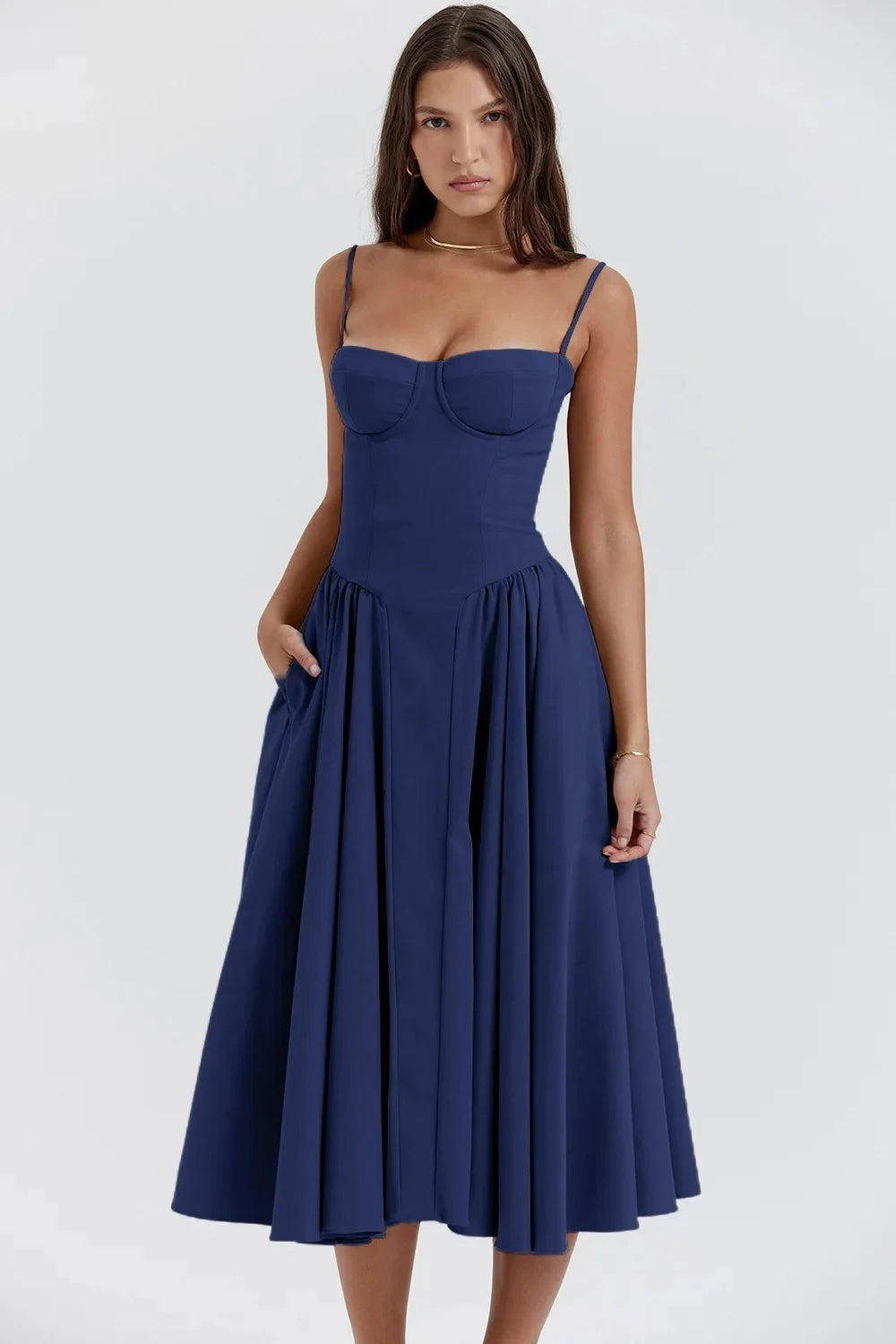 Robe Midi à Träger Ajustée et Plissée pour Femme | Idéale pour les Sorties