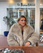 Manteau long en fausse fourrure pour femmes - Emilia Lane
