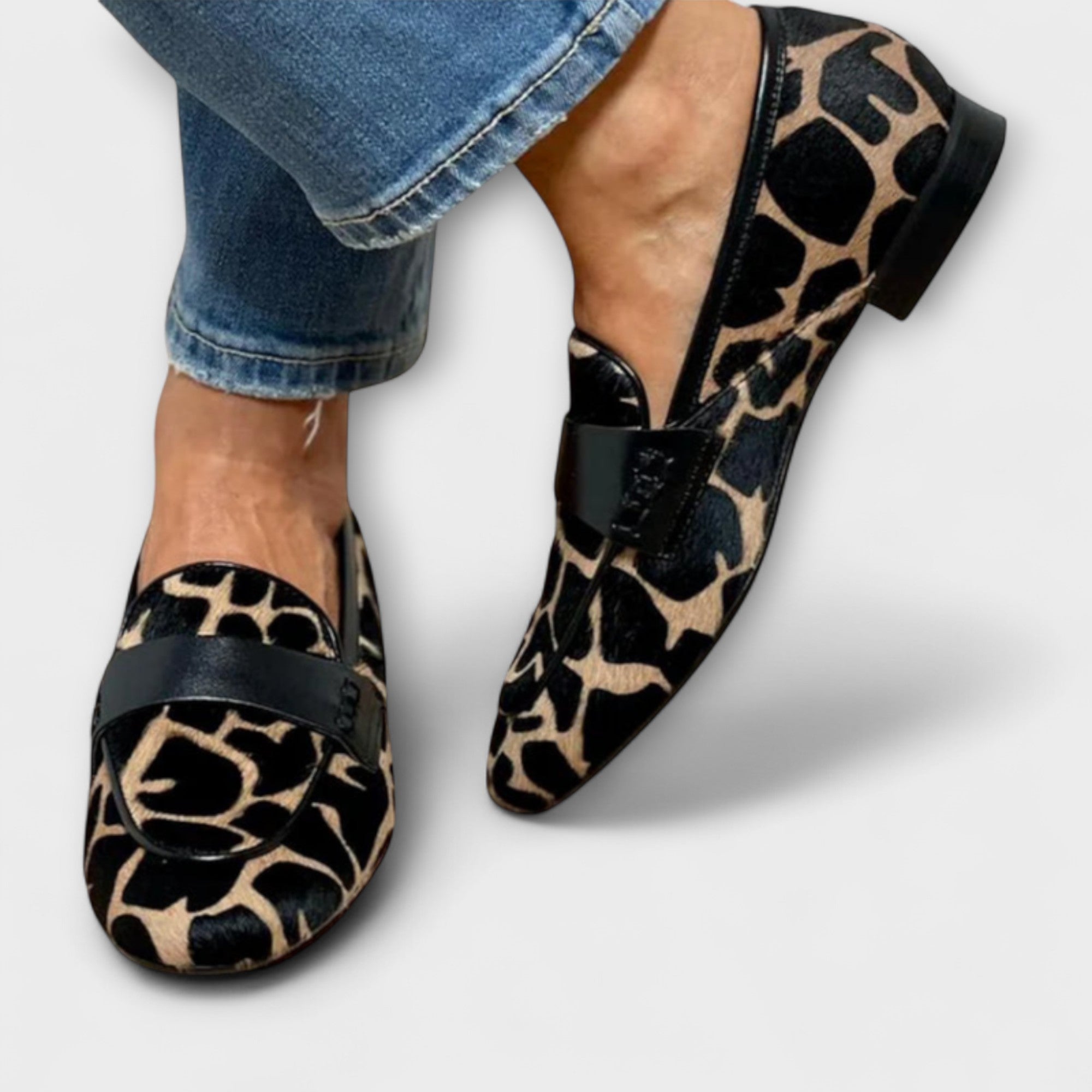 Mocassins imprimés léopard en suède pour femmes - Emilia Lane