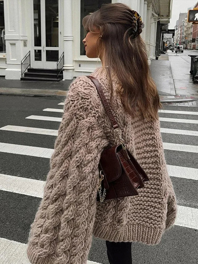 Pull Oversize à Manches Évasées pour Femme - Emilia Lane