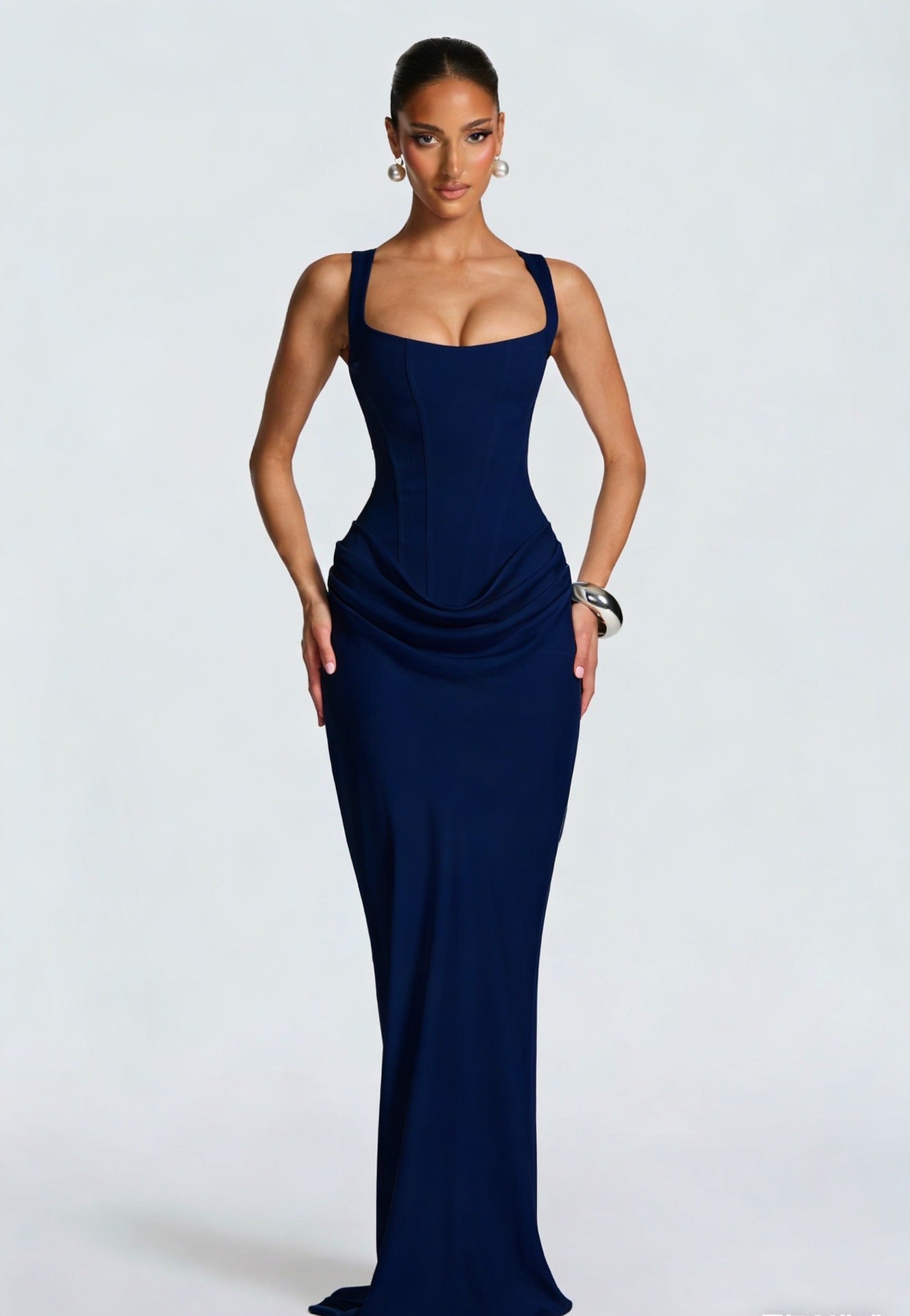 Robe Longue à Bretelles Larges et Détail Corset pour Femme | Idéale pour les Sorties - Emilia Lane