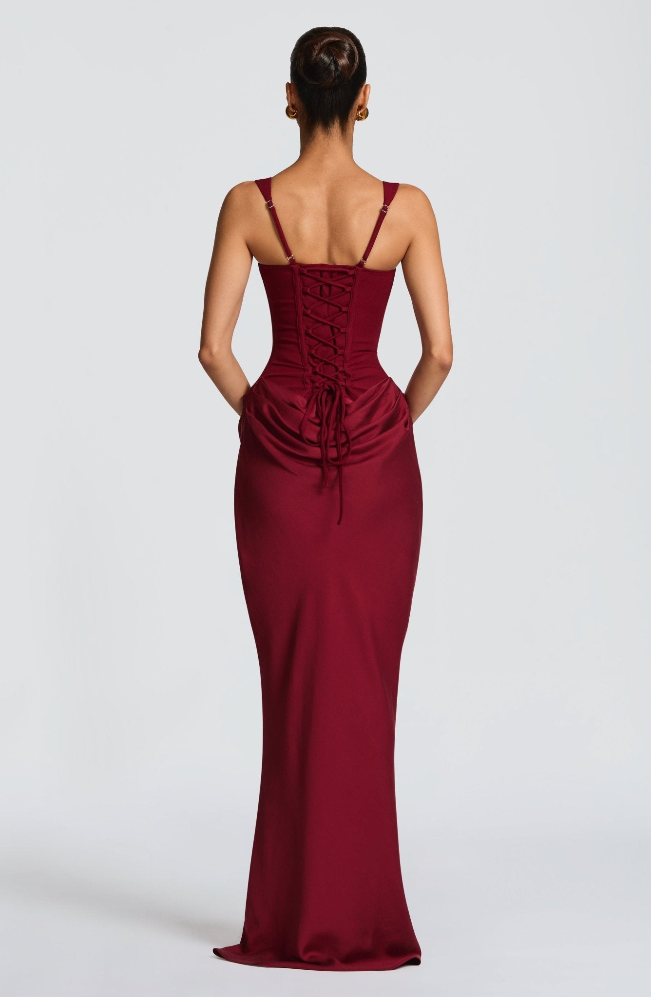 Robe Longue à Bretelles Larges et Détail Corset pour Femme | Idéale pour les Sorties - Emilia Lane