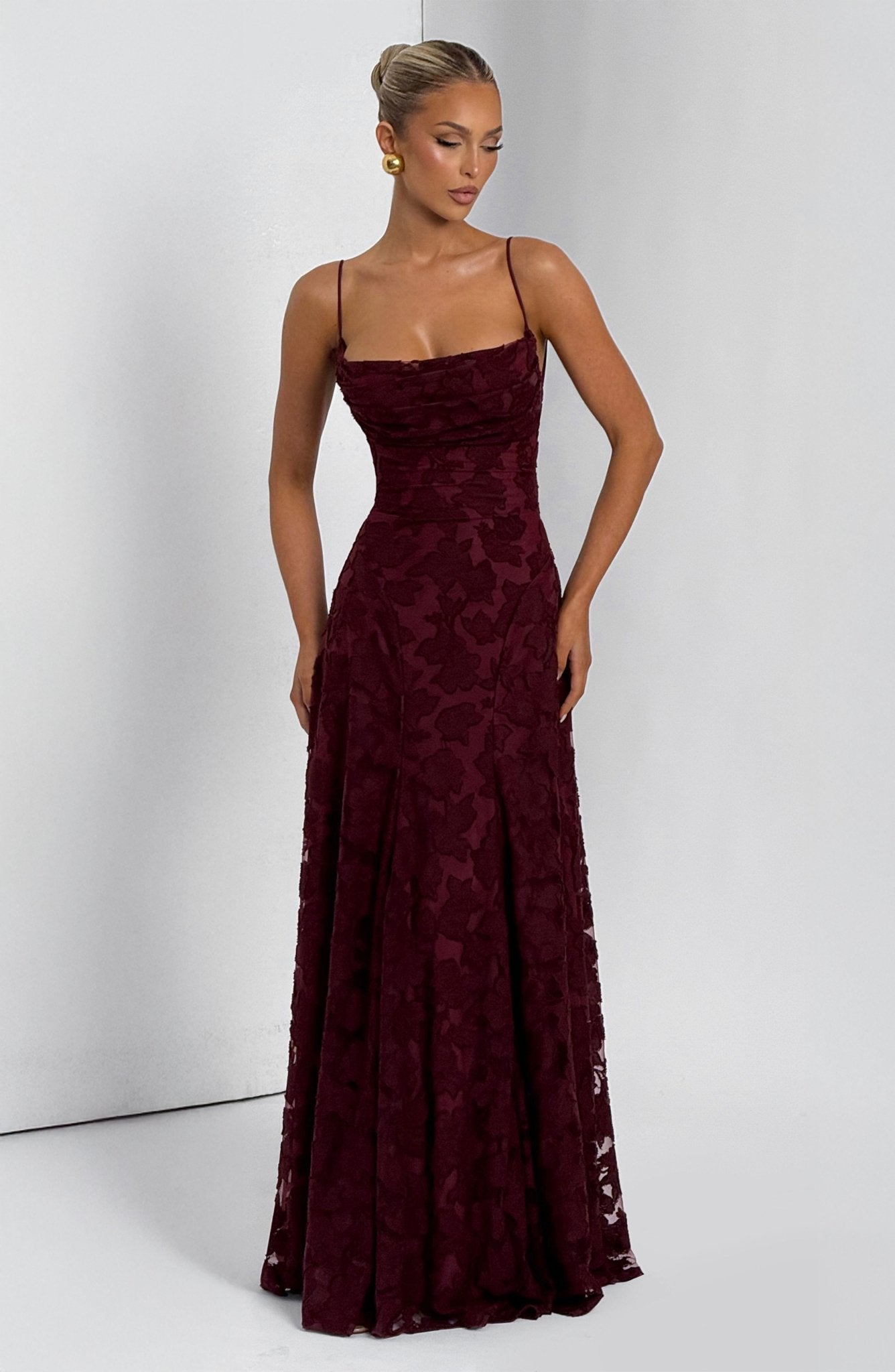Robe Longue Drapée à Motif Floral avec Bretelles pour Femme | Idéale pour les Sorties - Emilia Lane