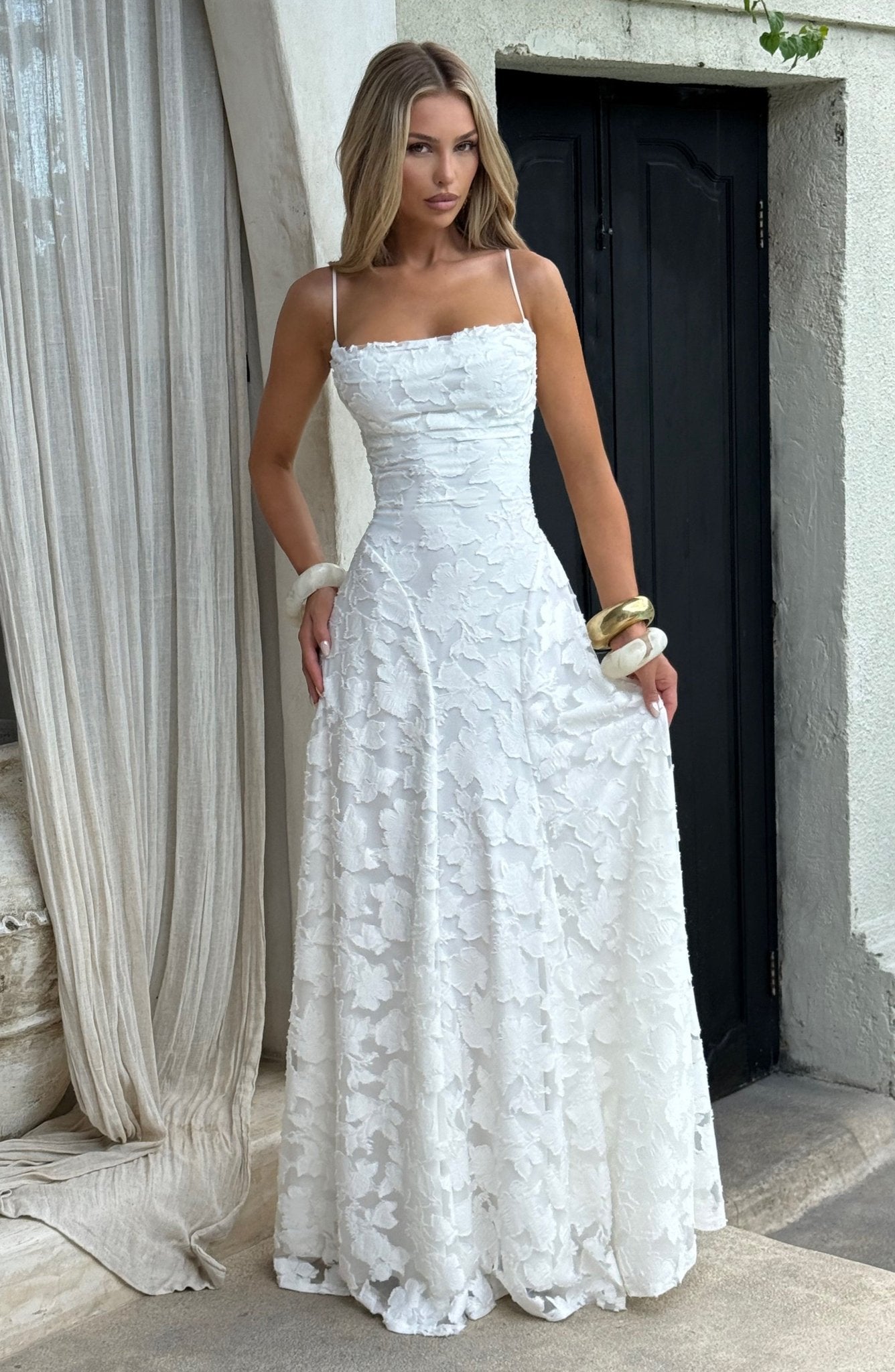 Robe Longue Drapée à Motif Floral avec Bretelles pour Femme | Idéale pour les Sorties - Emilia Lane