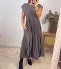 Robe Longue Plissée sans Manches pour Femme | Idéale pour le Quotidien - Emilia Lane
